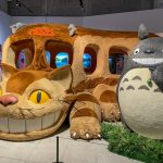 「ジブリパークとジブリ展」東京会場が開幕　ネコバスやハウルの動く城などの展示で作品の世界観を体験
